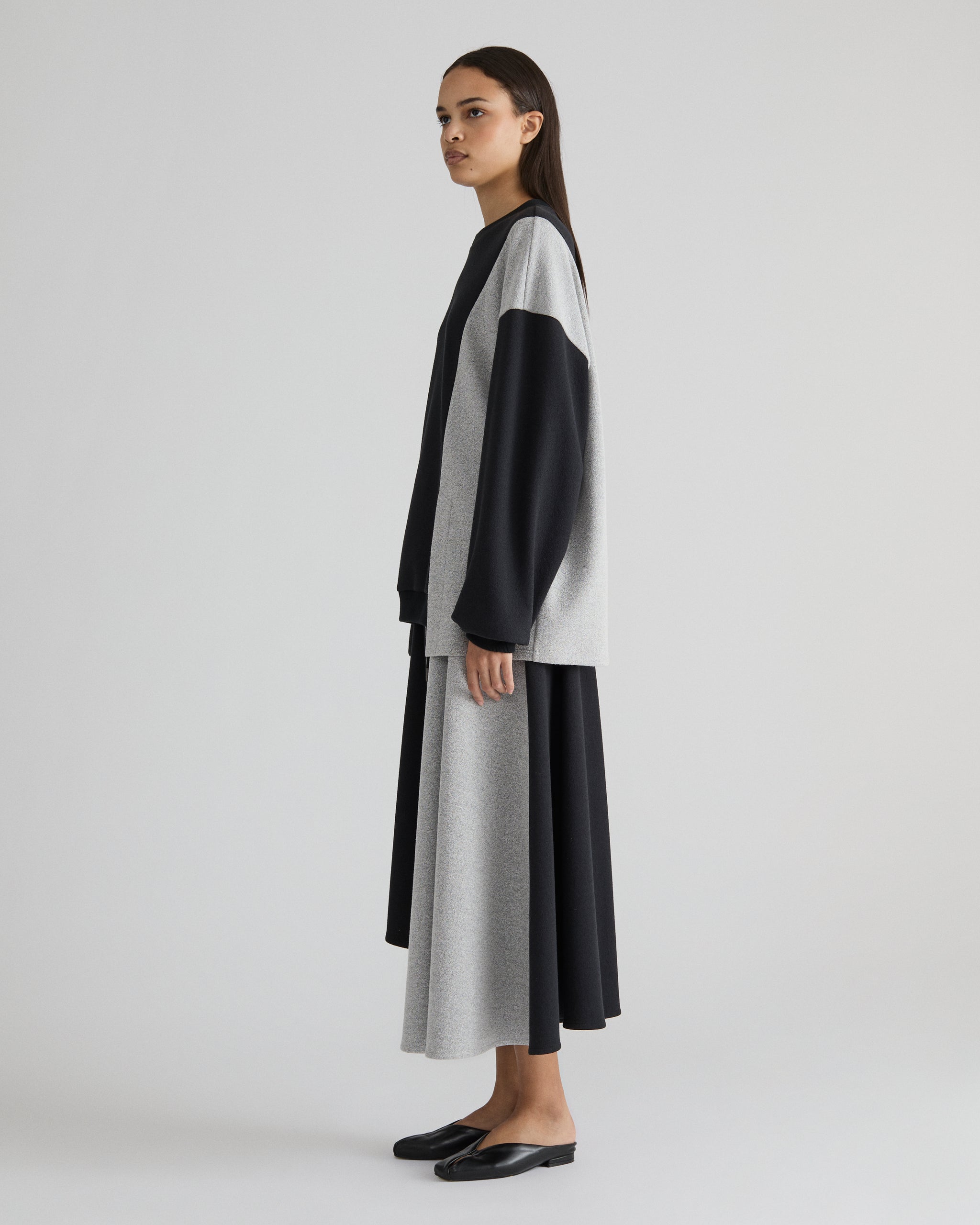 Asymmetrical Sandy Sweater – ZONA20
