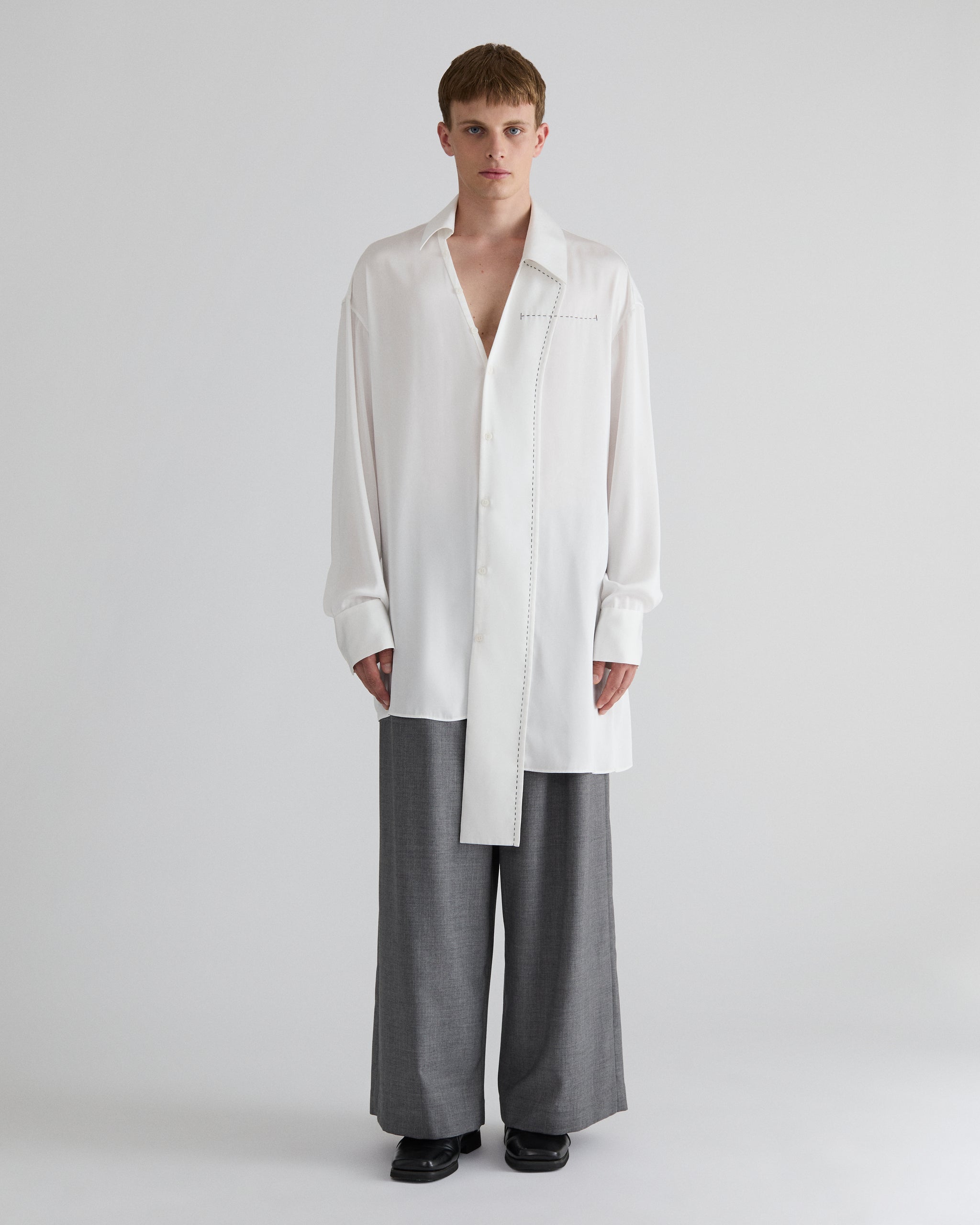 Camicia bianca elegante da donna in 100% cotone Antonio Marras Camicia bianca elegante da donna in 100% cotone Antonio Marras